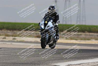 media/Aug-03-2025-TrackDaz (Sun) [[bf4a71acf9]]/C Group/1240pm (Wheelie Bump)/
